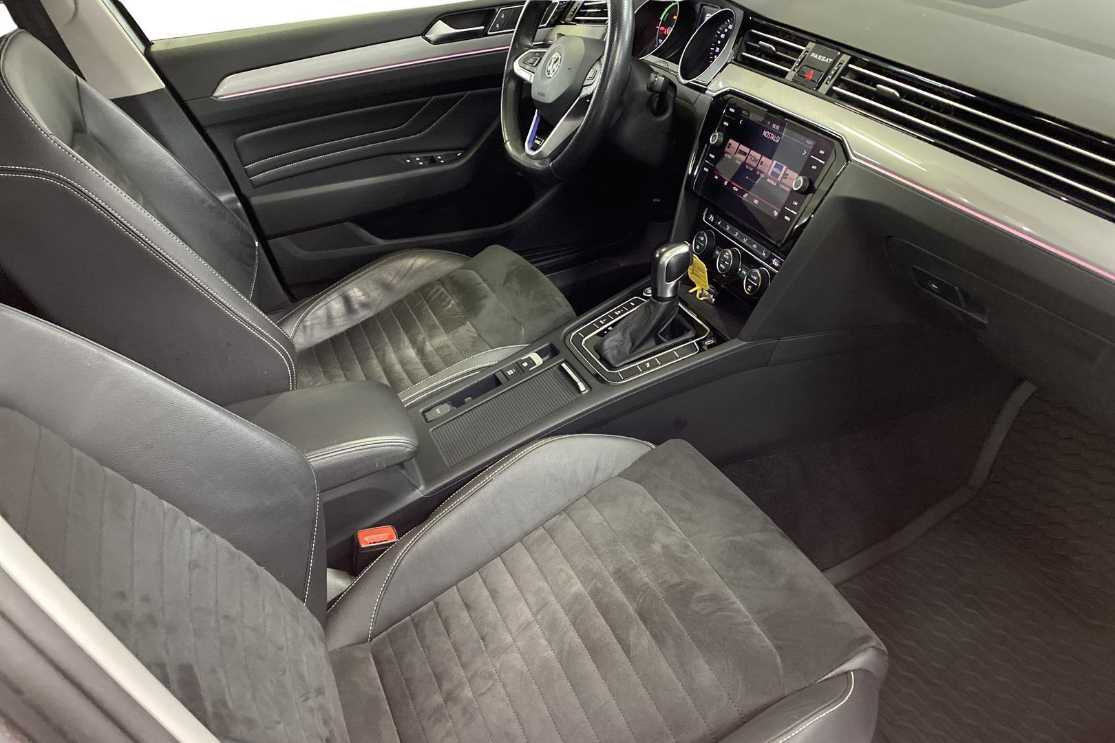 VOLKSWAGEN PASSAT 2020