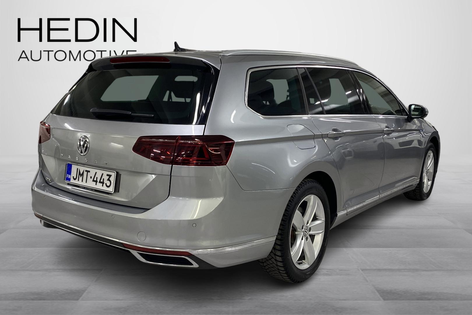 VOLKSWAGEN PASSAT 2020