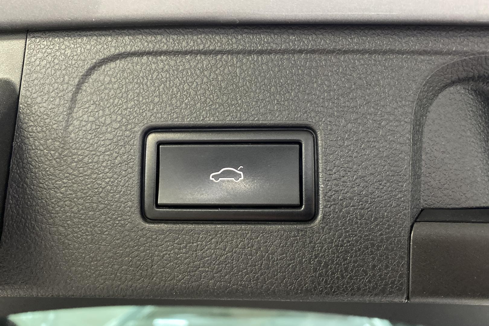 VOLKSWAGEN PASSAT 2020