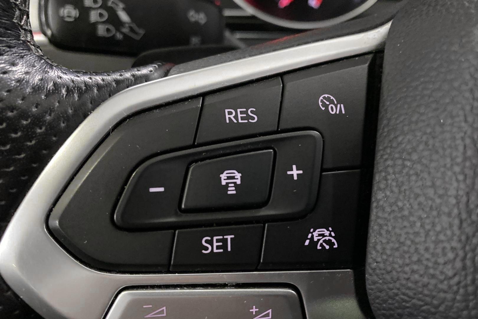 VOLKSWAGEN PASSAT 2020