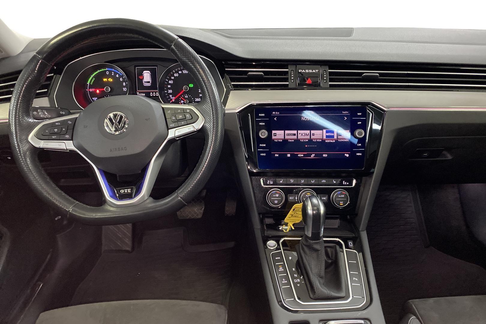 VOLKSWAGEN PASSAT 2020