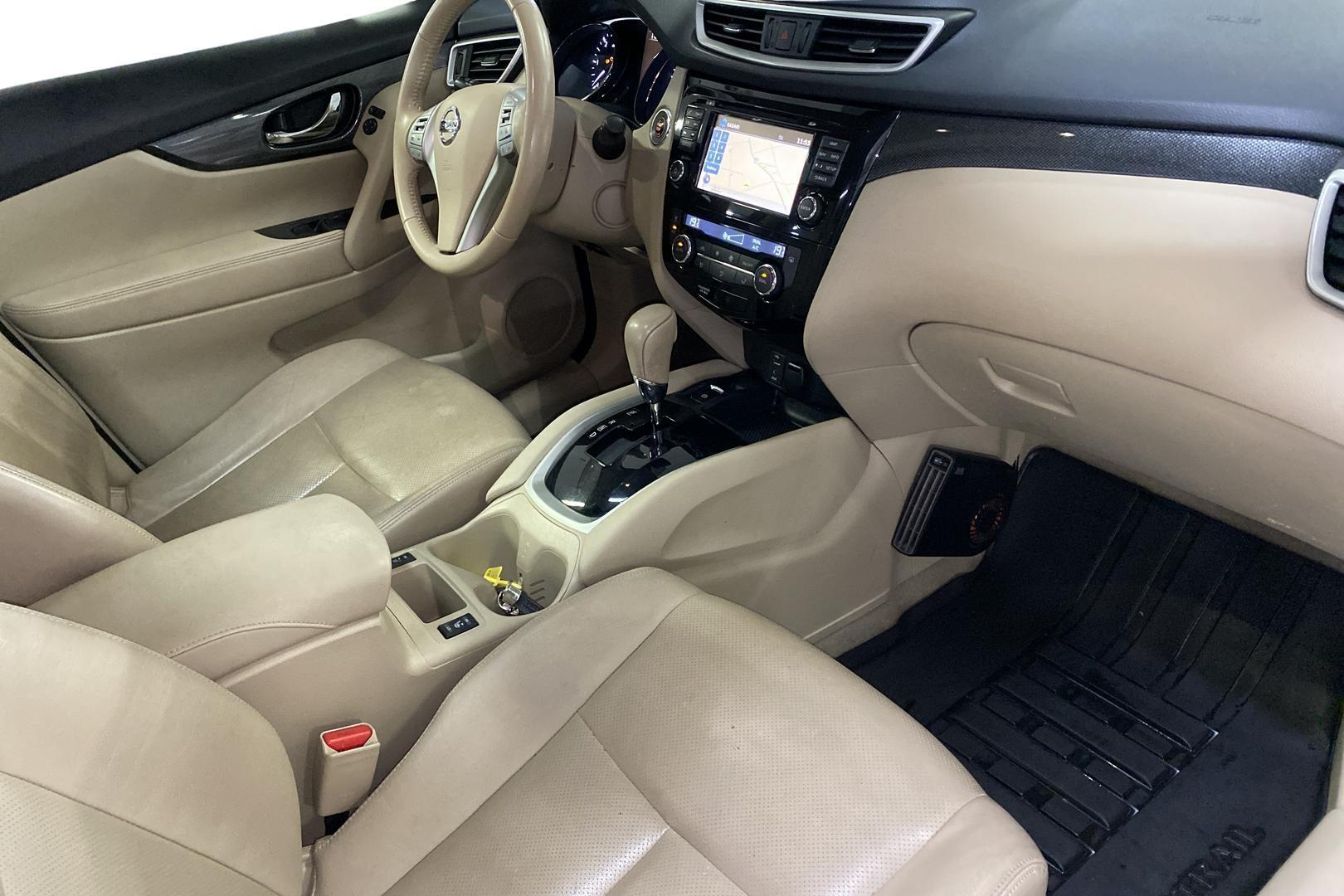 NISSAN X-TRAIL 2016