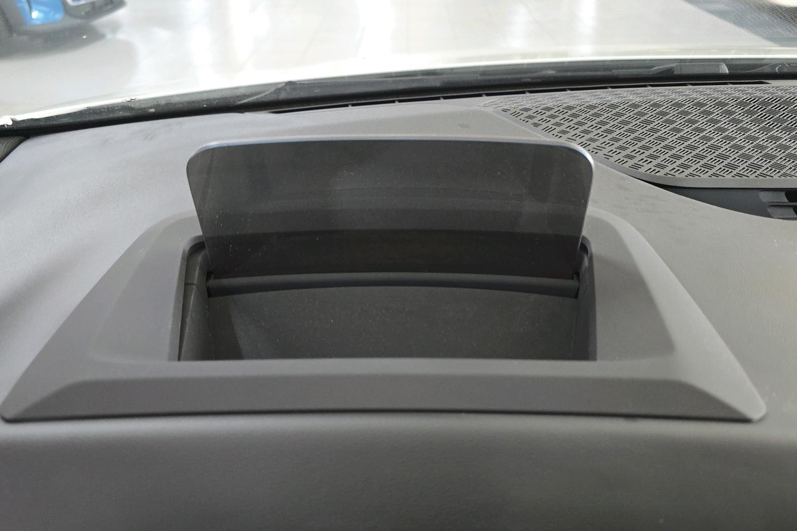 BMW 230 2023