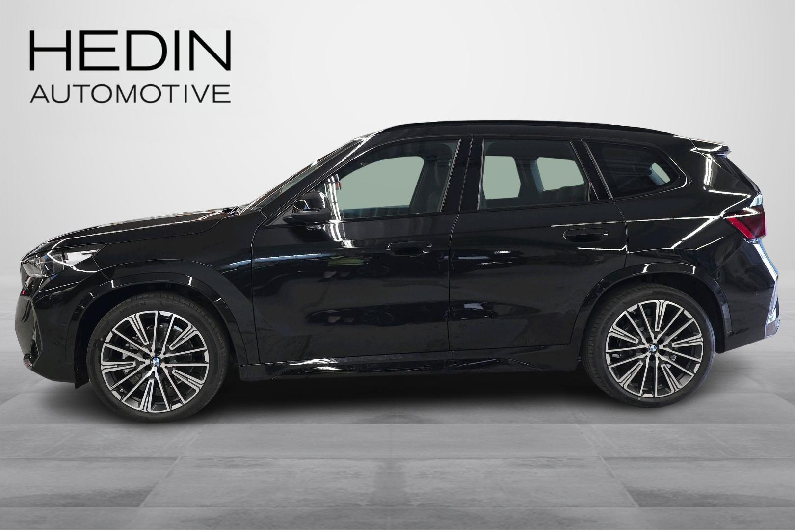 BMW iX1 5
