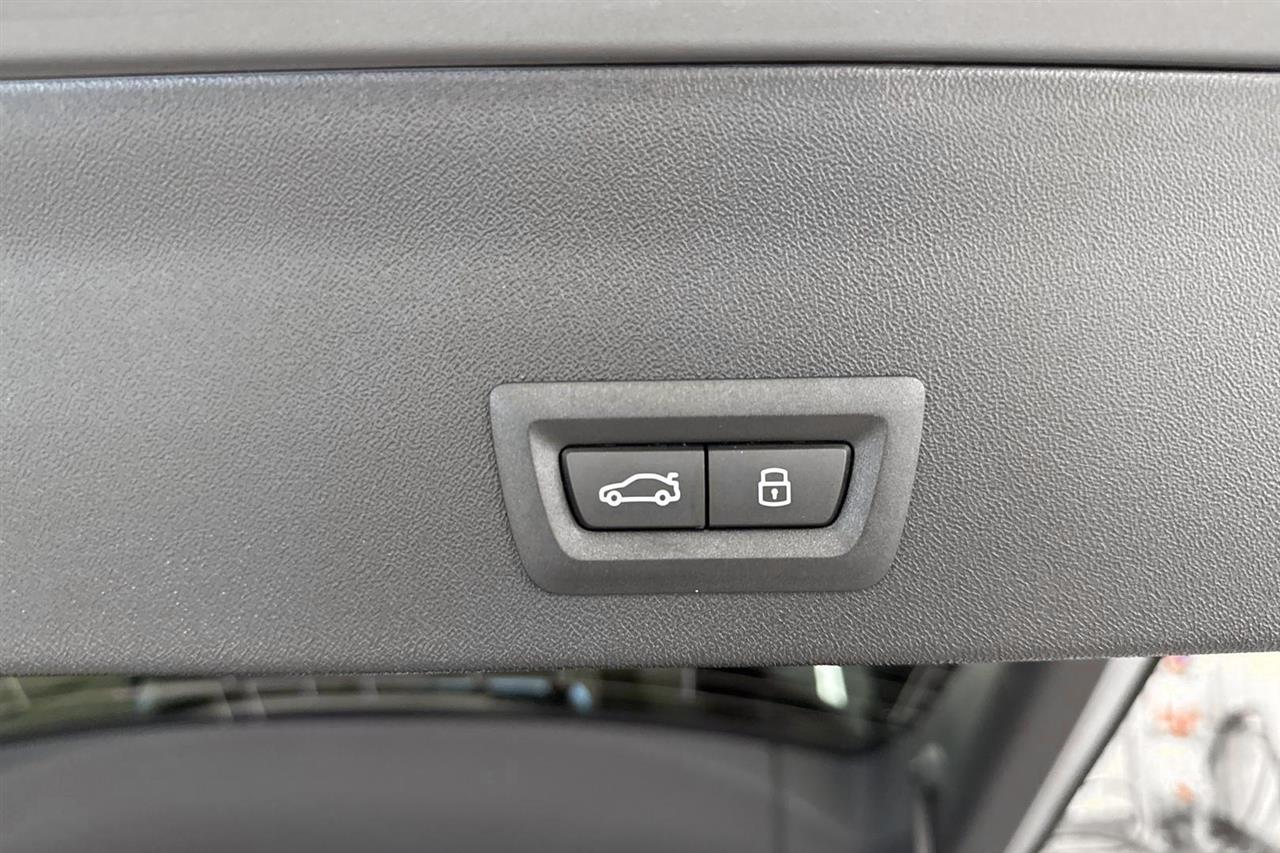BMW iX3 2026