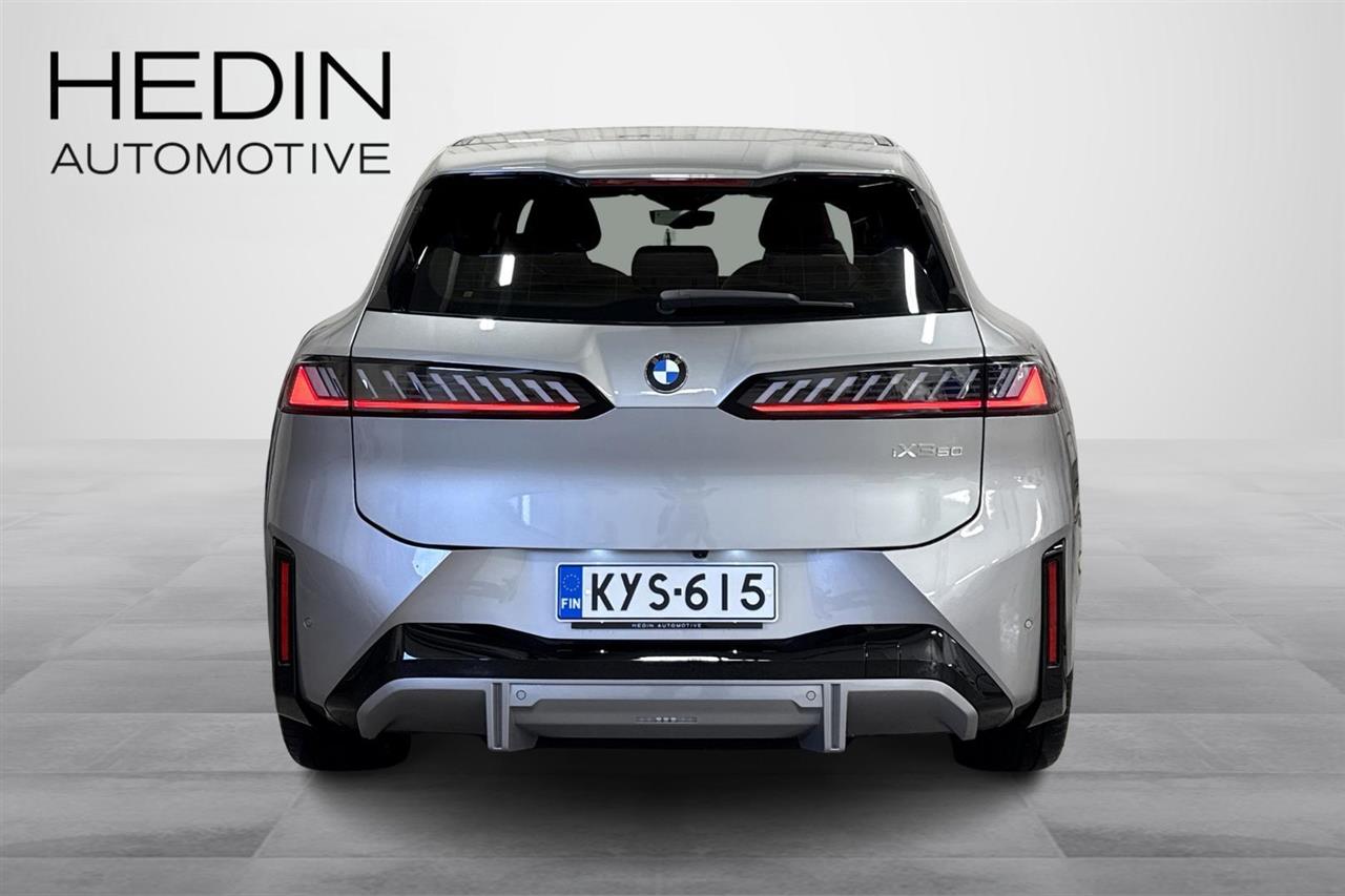 BMW iX3 2026