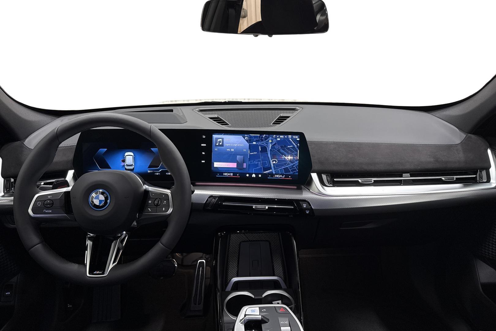 BMW iX1 2026