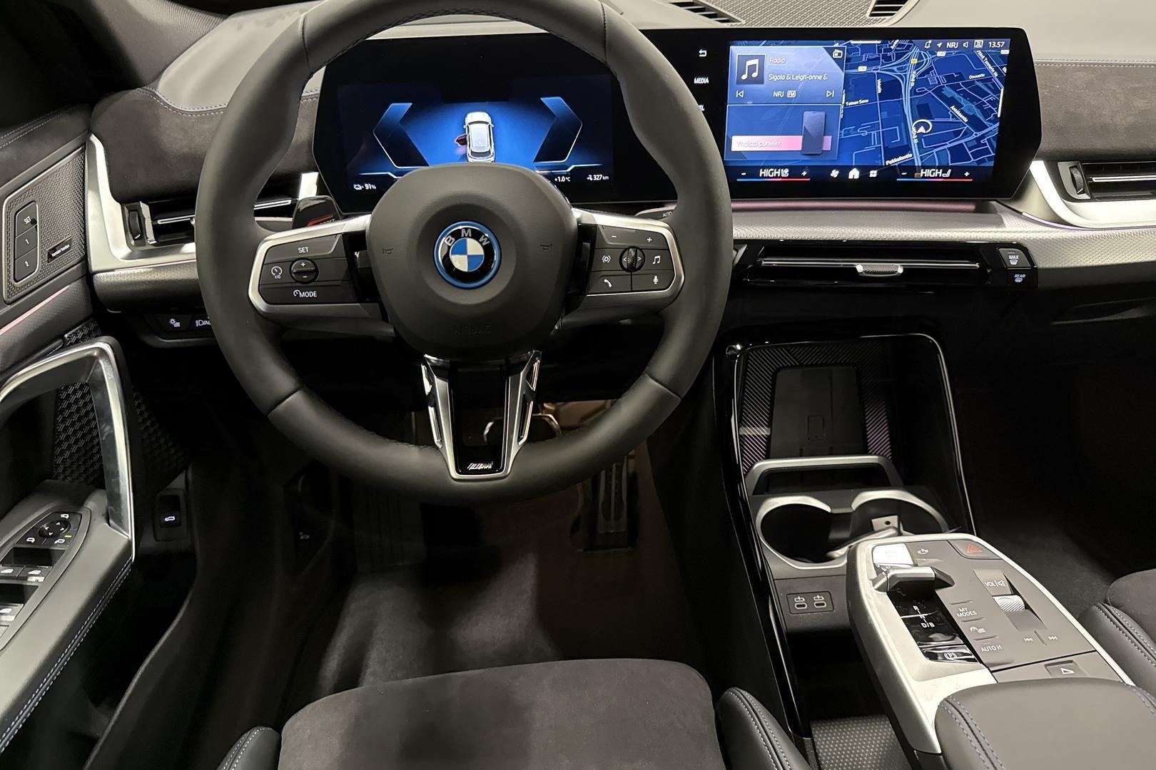 BMW iX1 2026