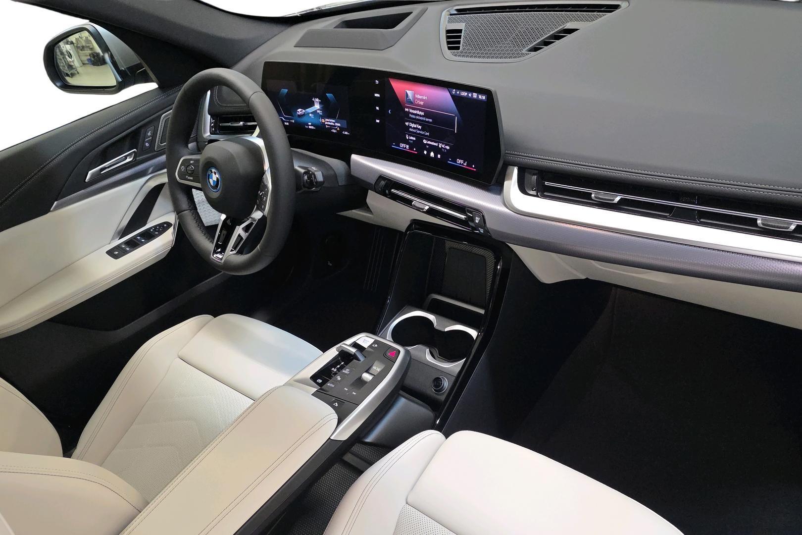 BMW iX1 2026