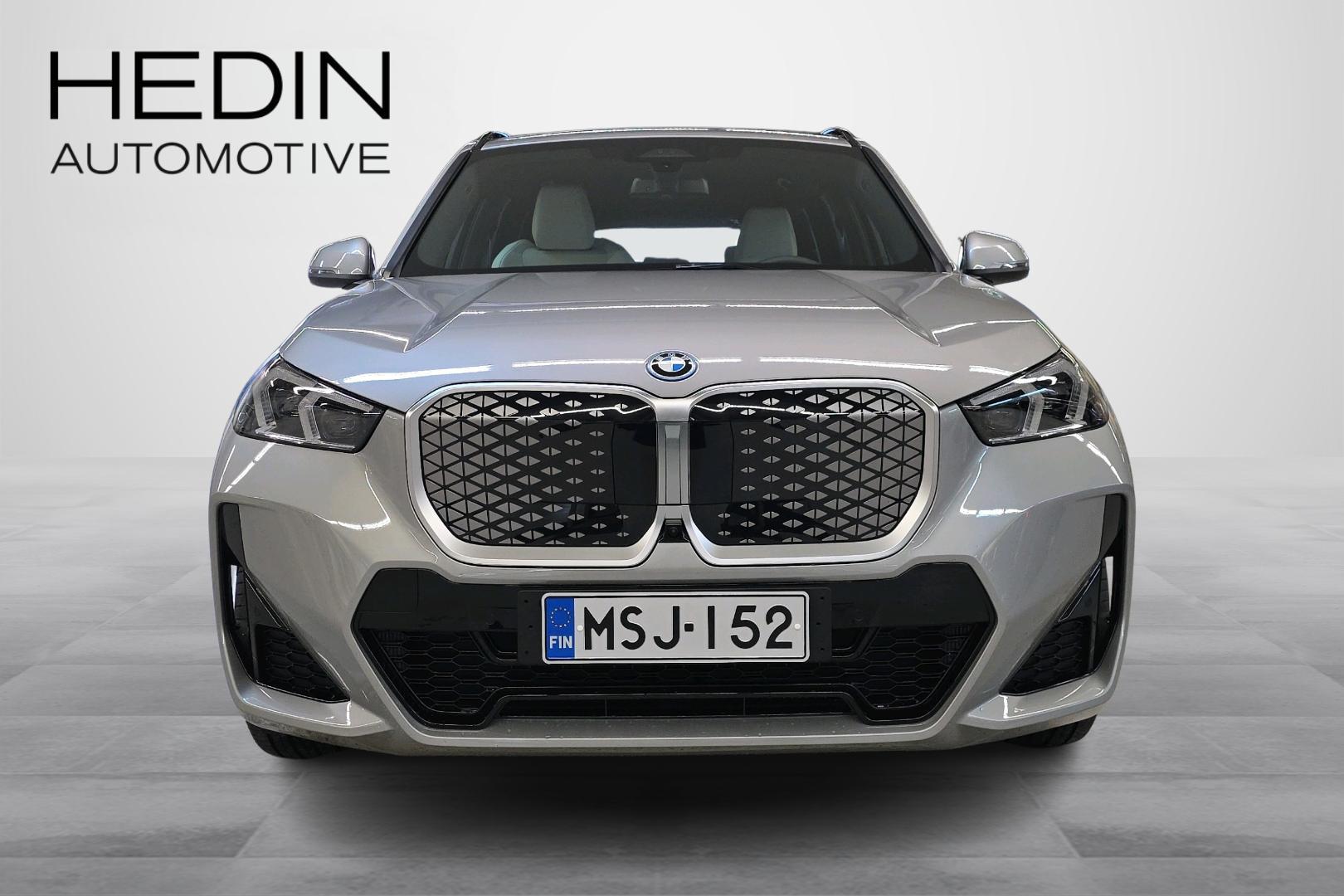 BMW iX1 2026