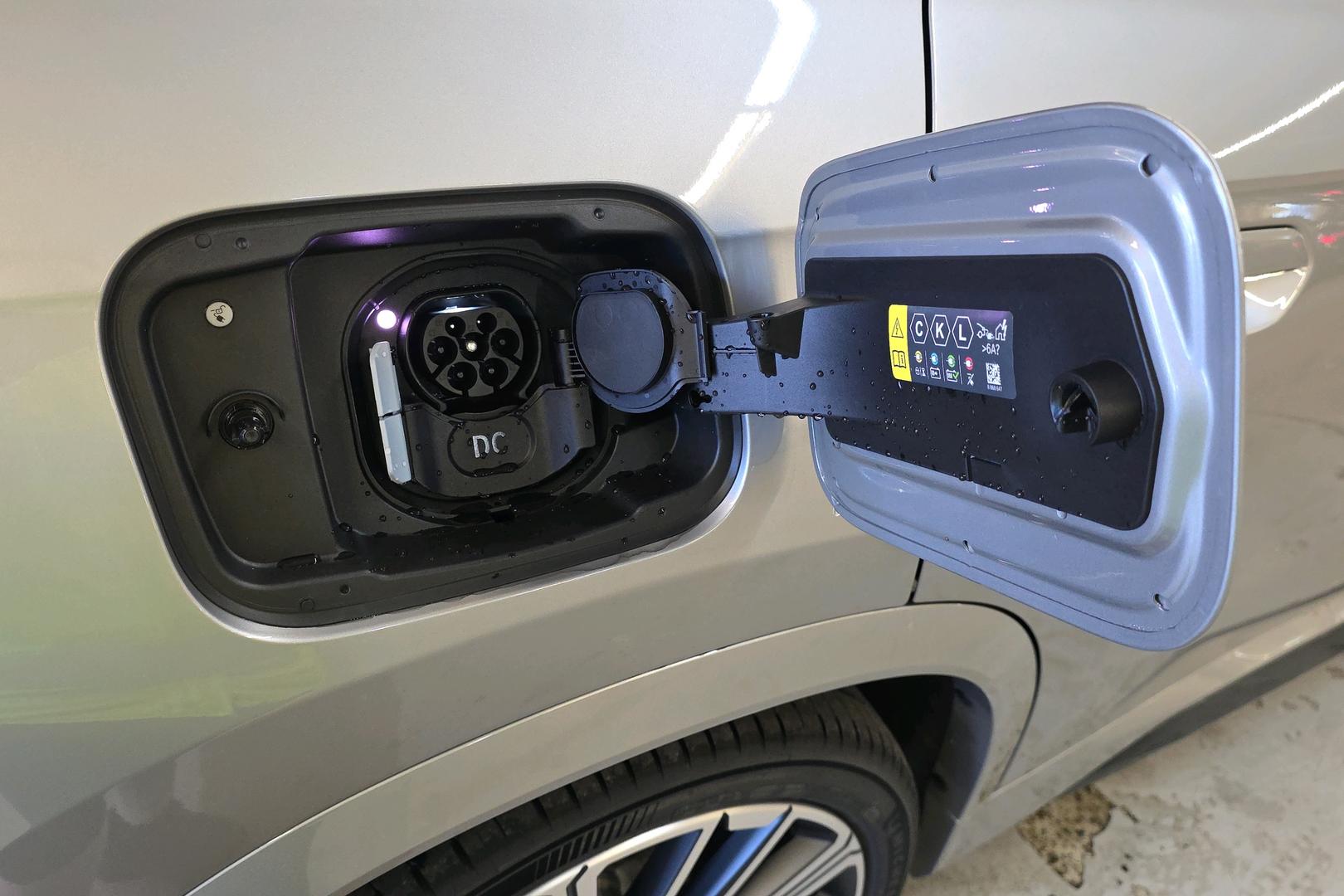 BMW iX1 19