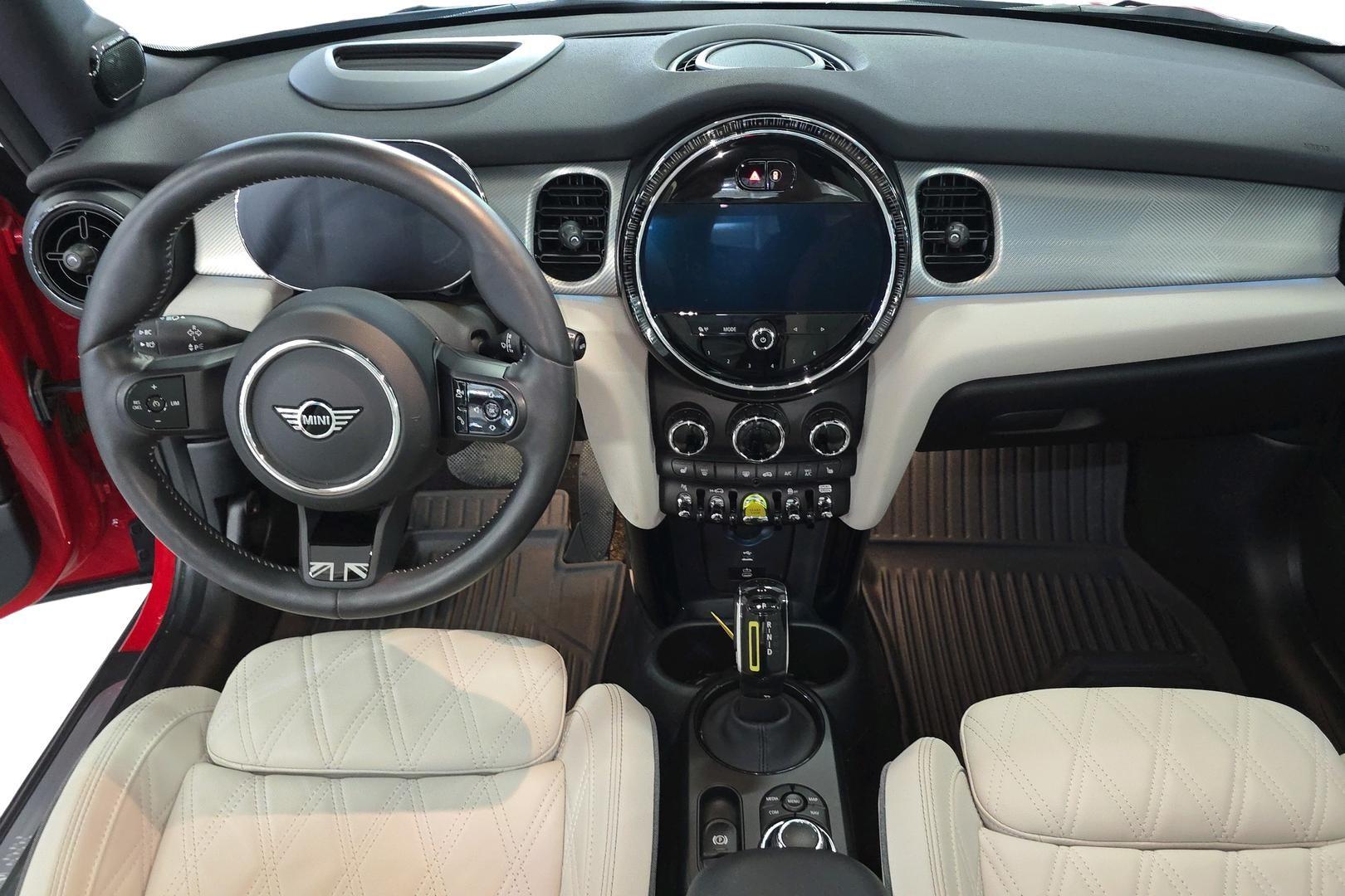 MINI Hatchback 11