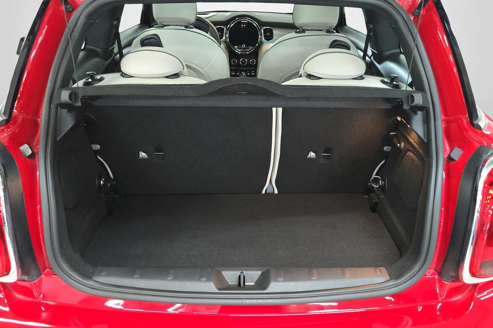 MINI Hatchback 13