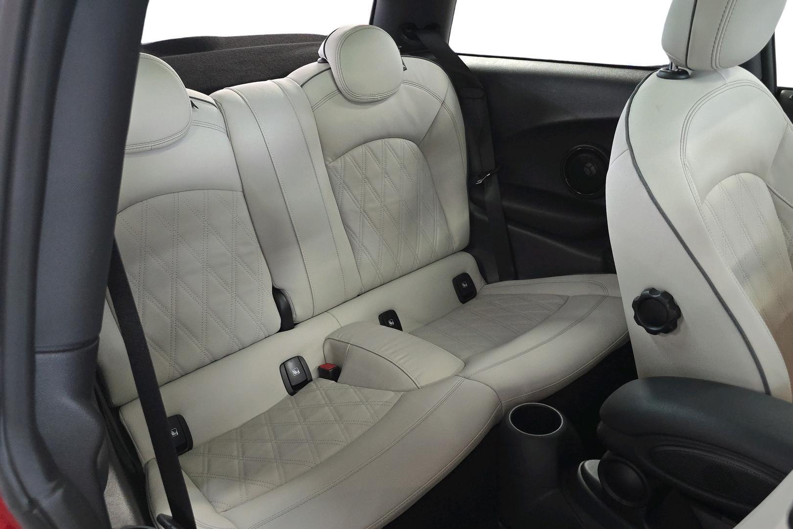 MINI Hatchback 14