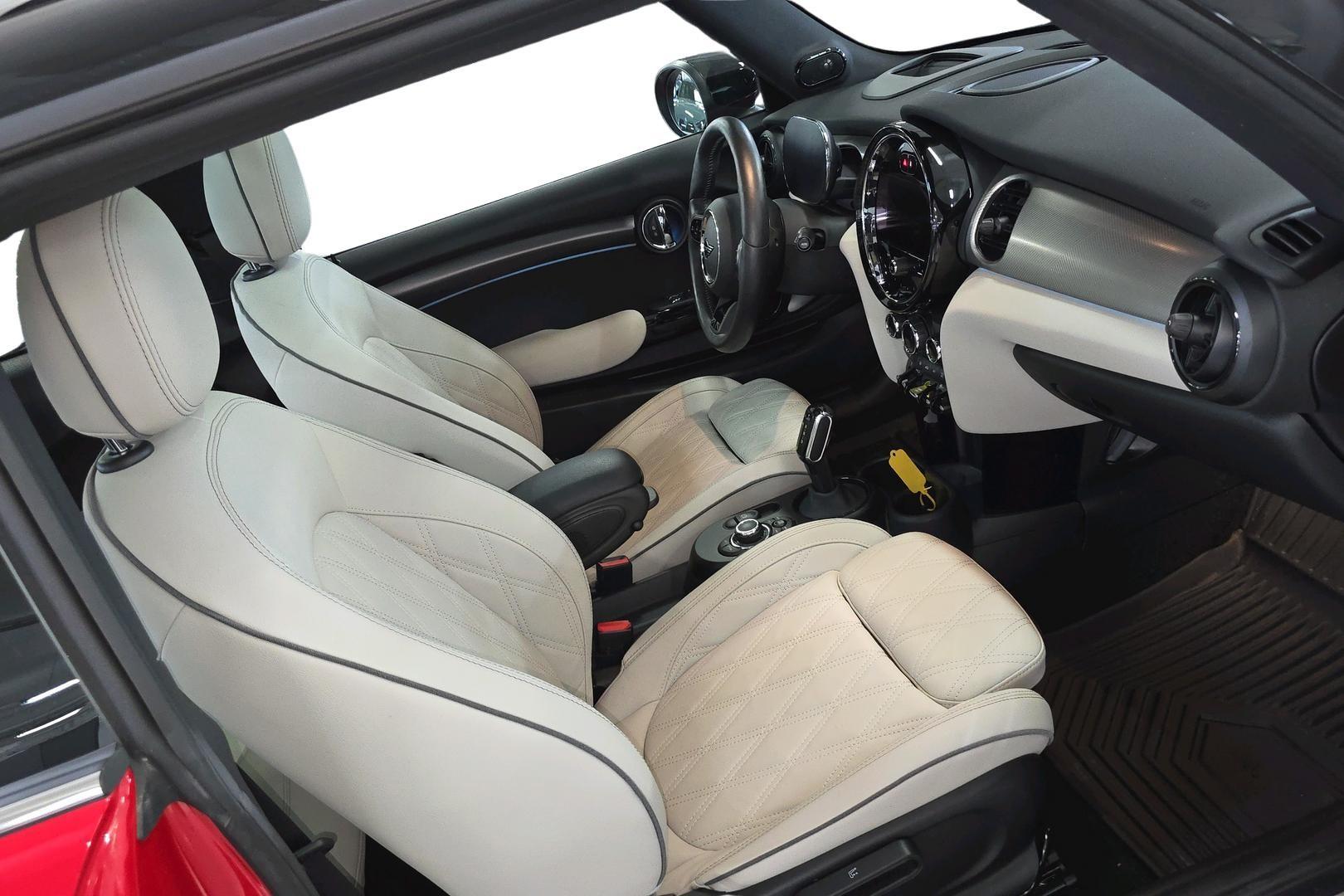 MINI Hatchback 15