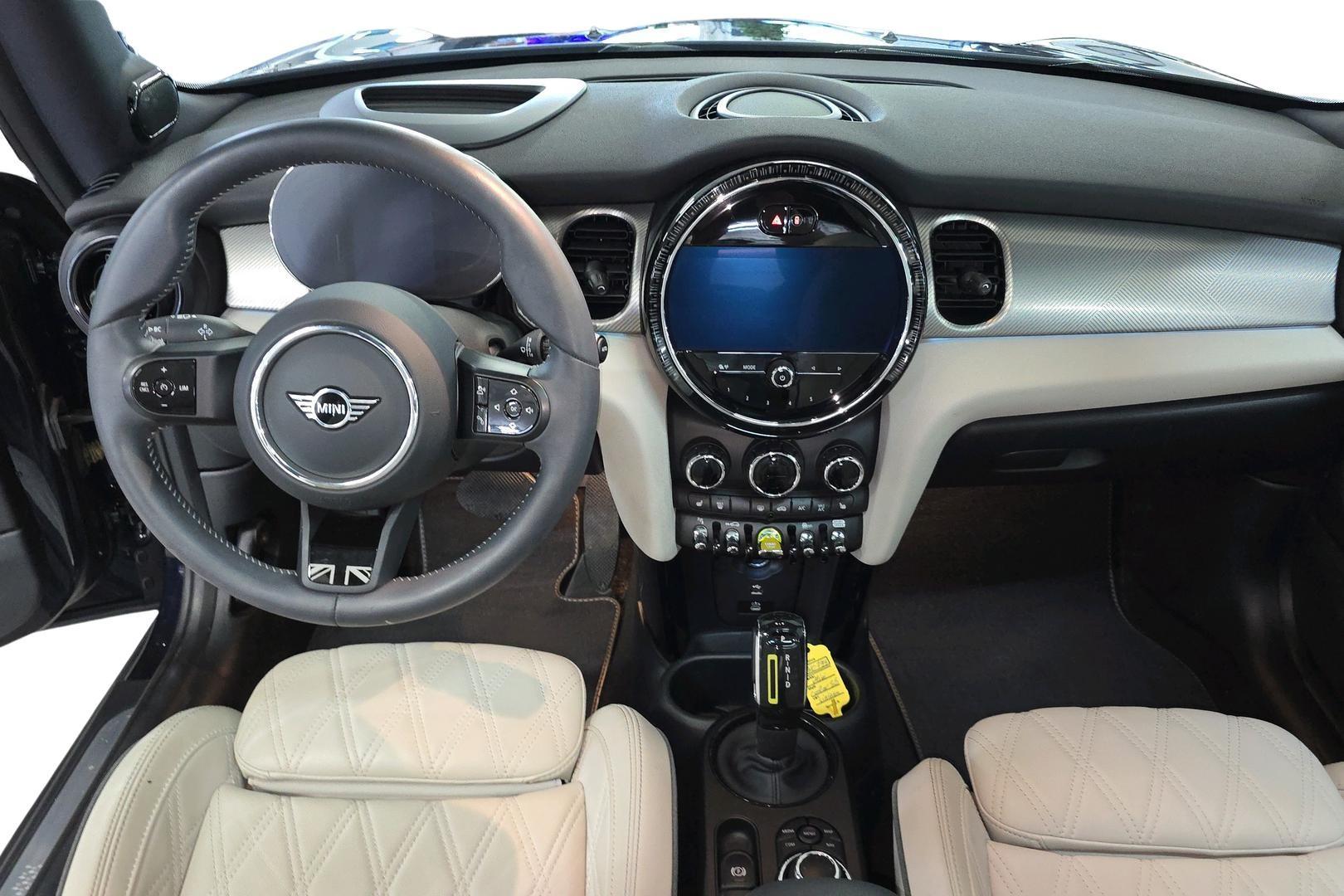MINI Hatchback 11