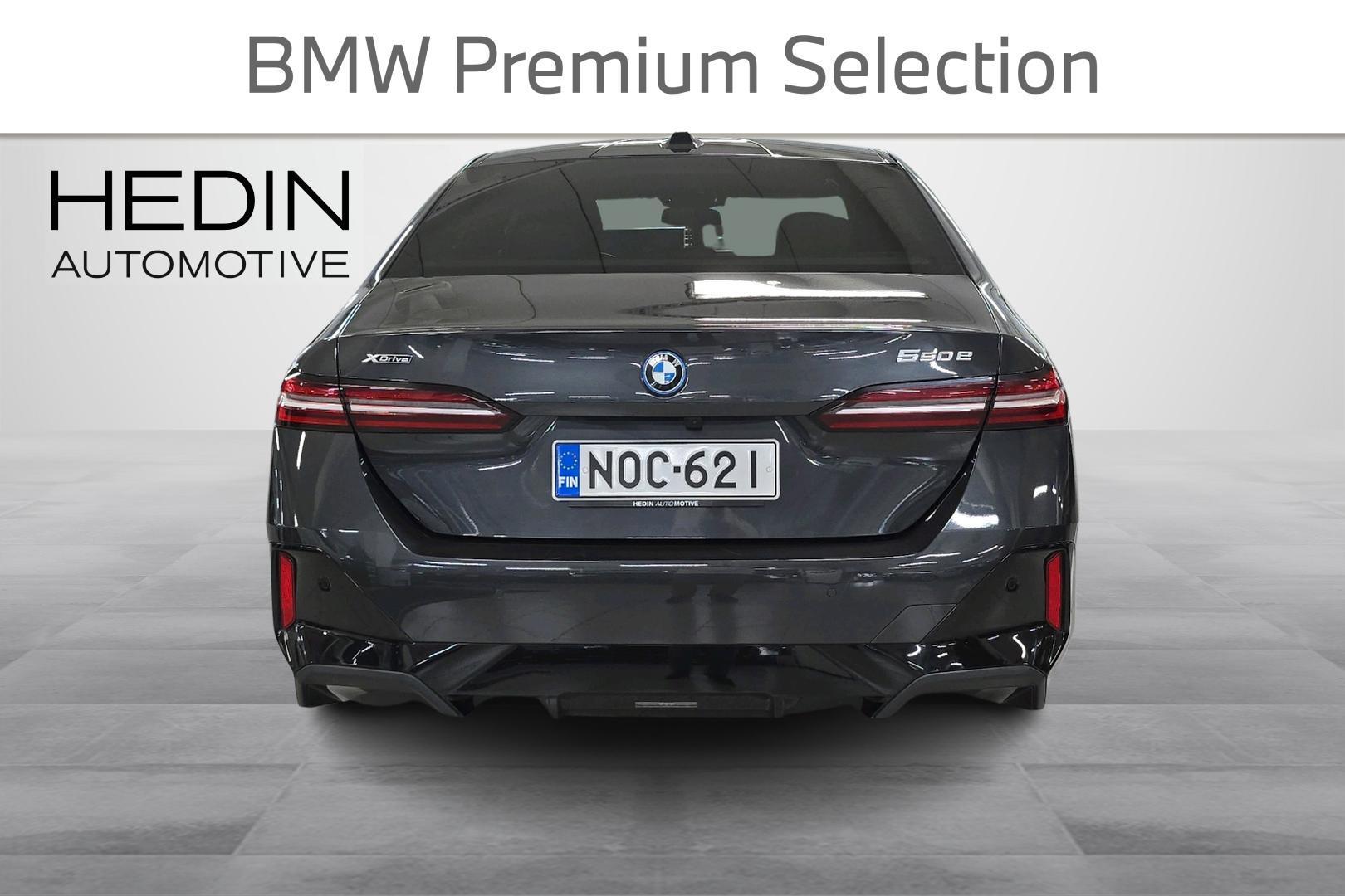 BMW 550 2024