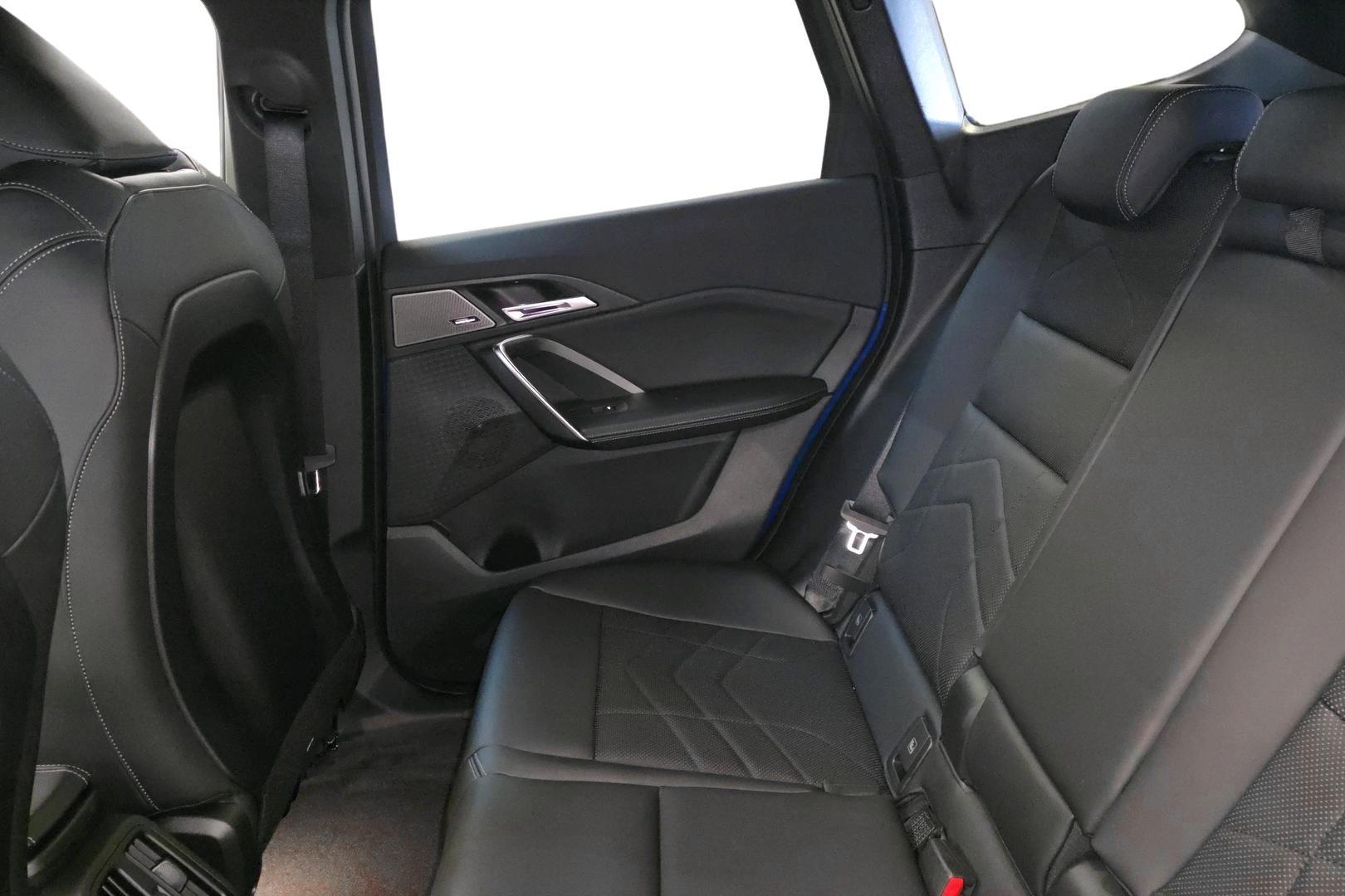 BMW iX1 2026