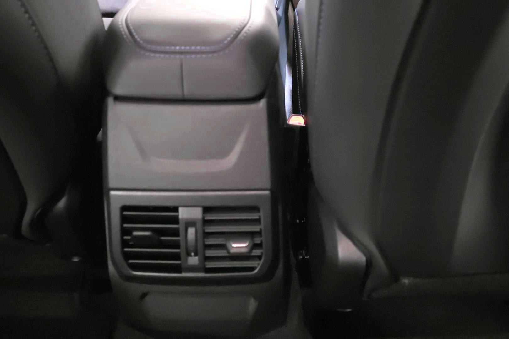 BMW 120 2026