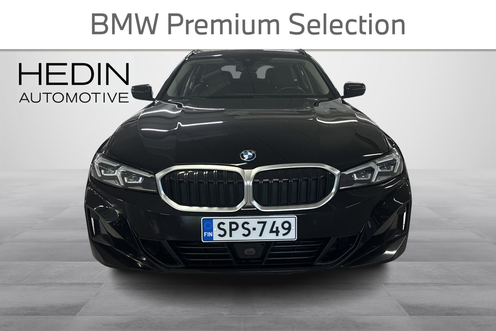 BMW 330 2024