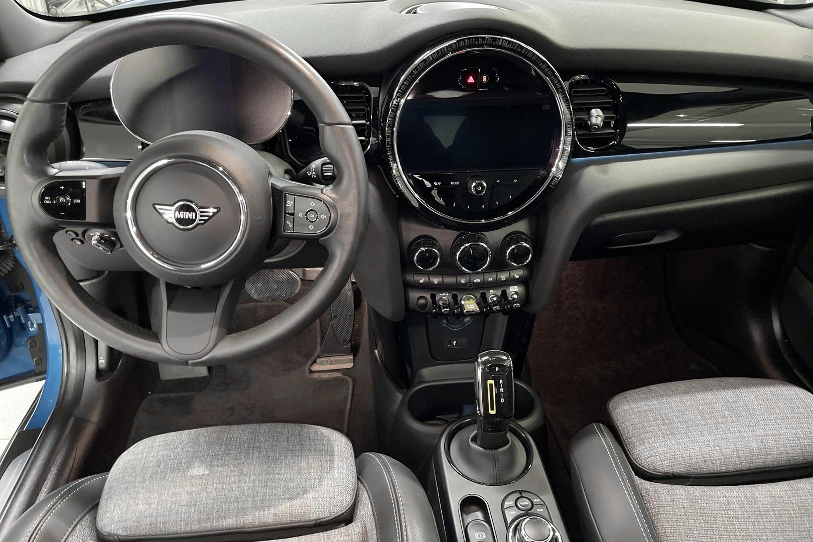 MINI Hatchback 2023