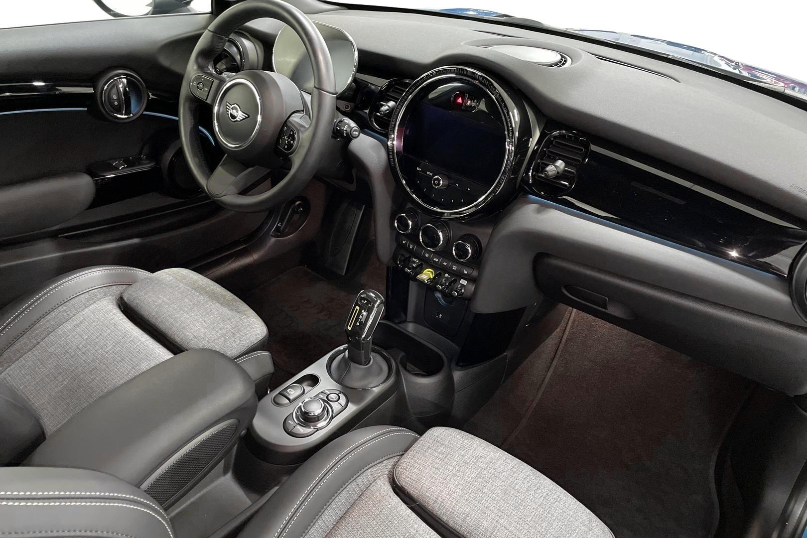 MINI Hatchback 2023