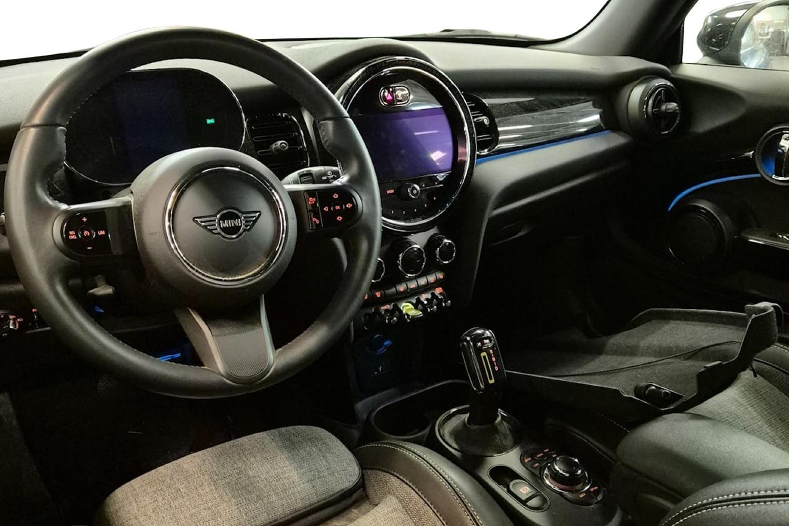MINI Hatchback 2023