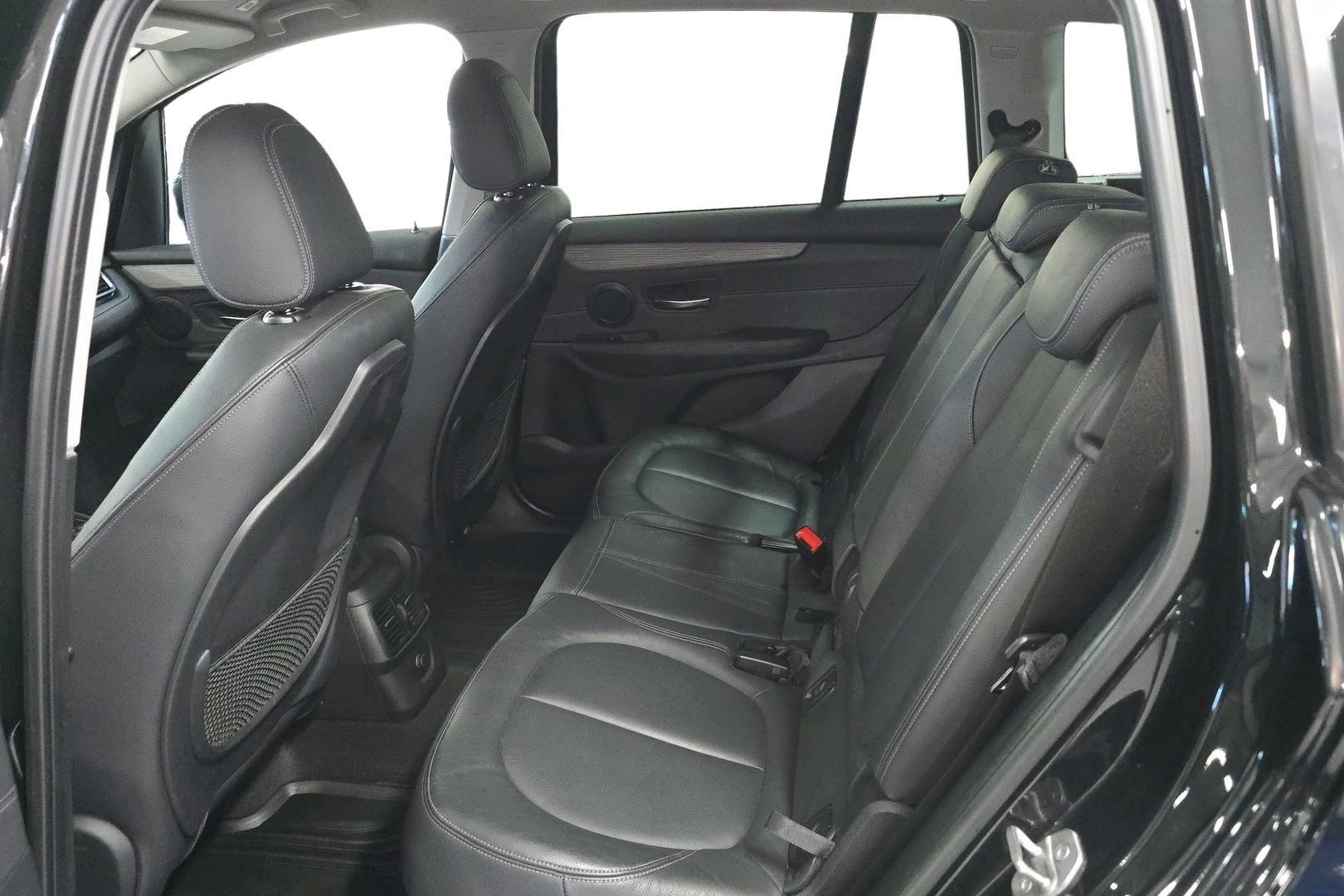 BMW 220 2016