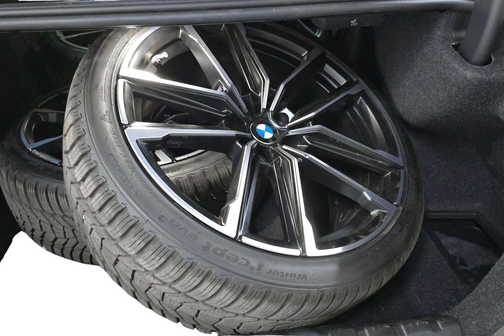 BMW M440i 2025
