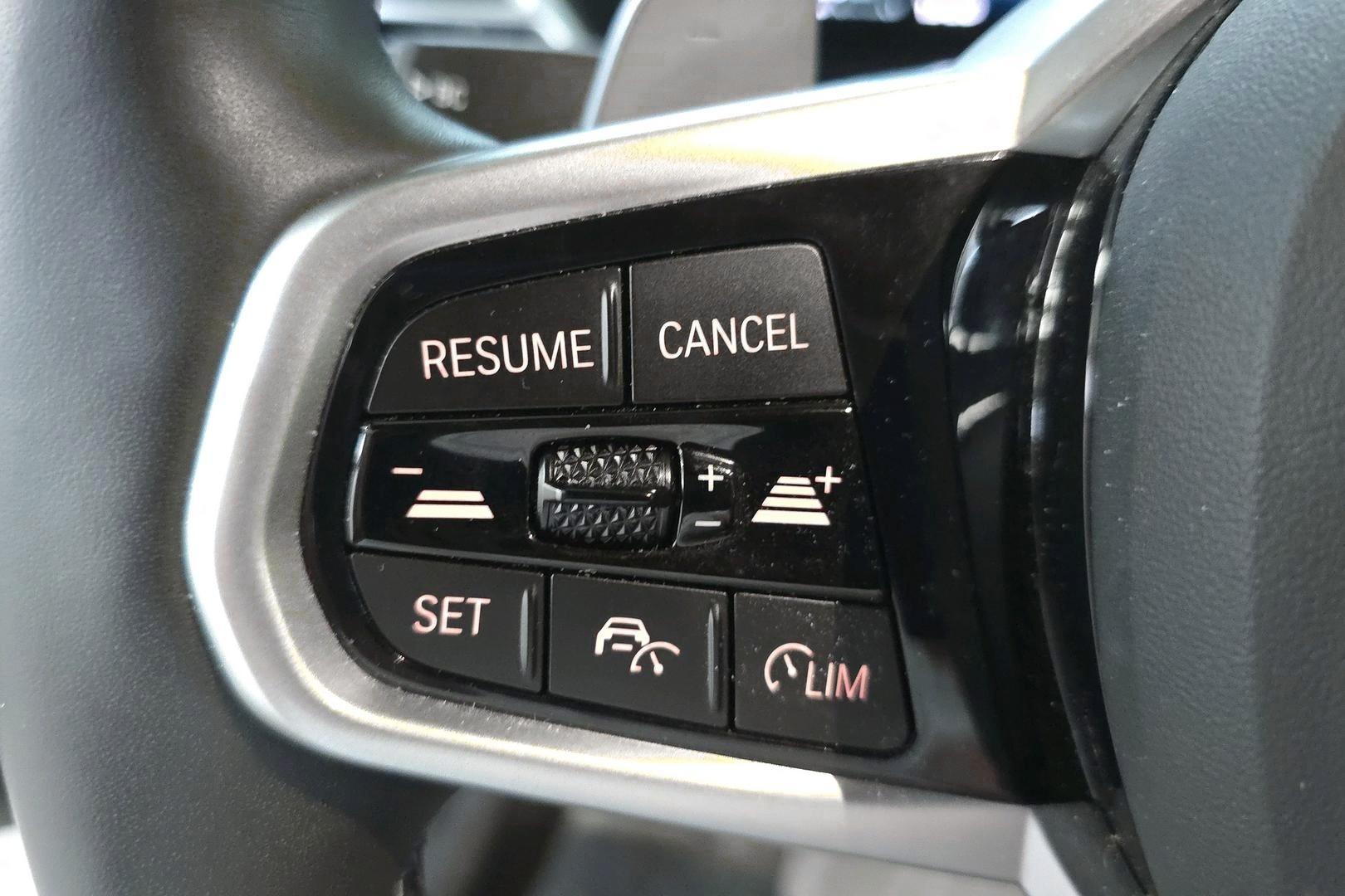 BMW M440i 2025