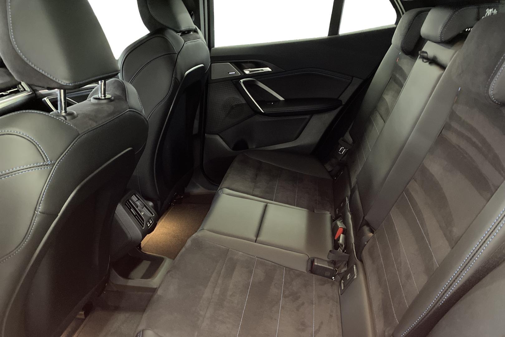 BMW iX2 12