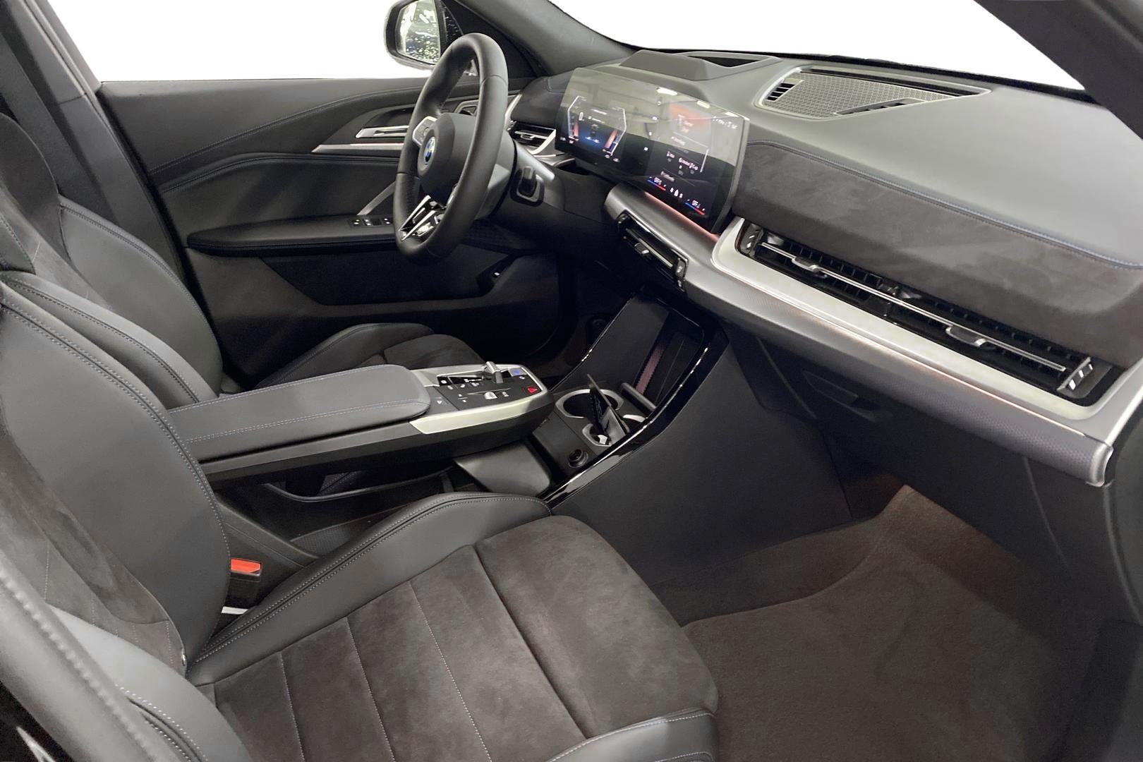 BMW iX2 15
