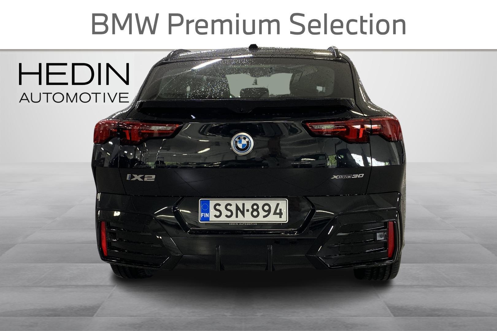 BMW iX2 4