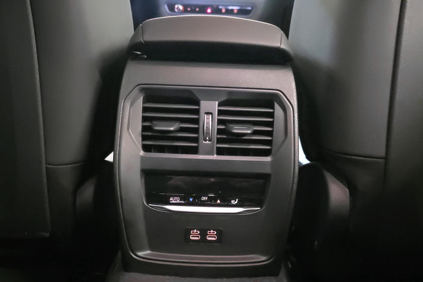 BMW i4 M60 13