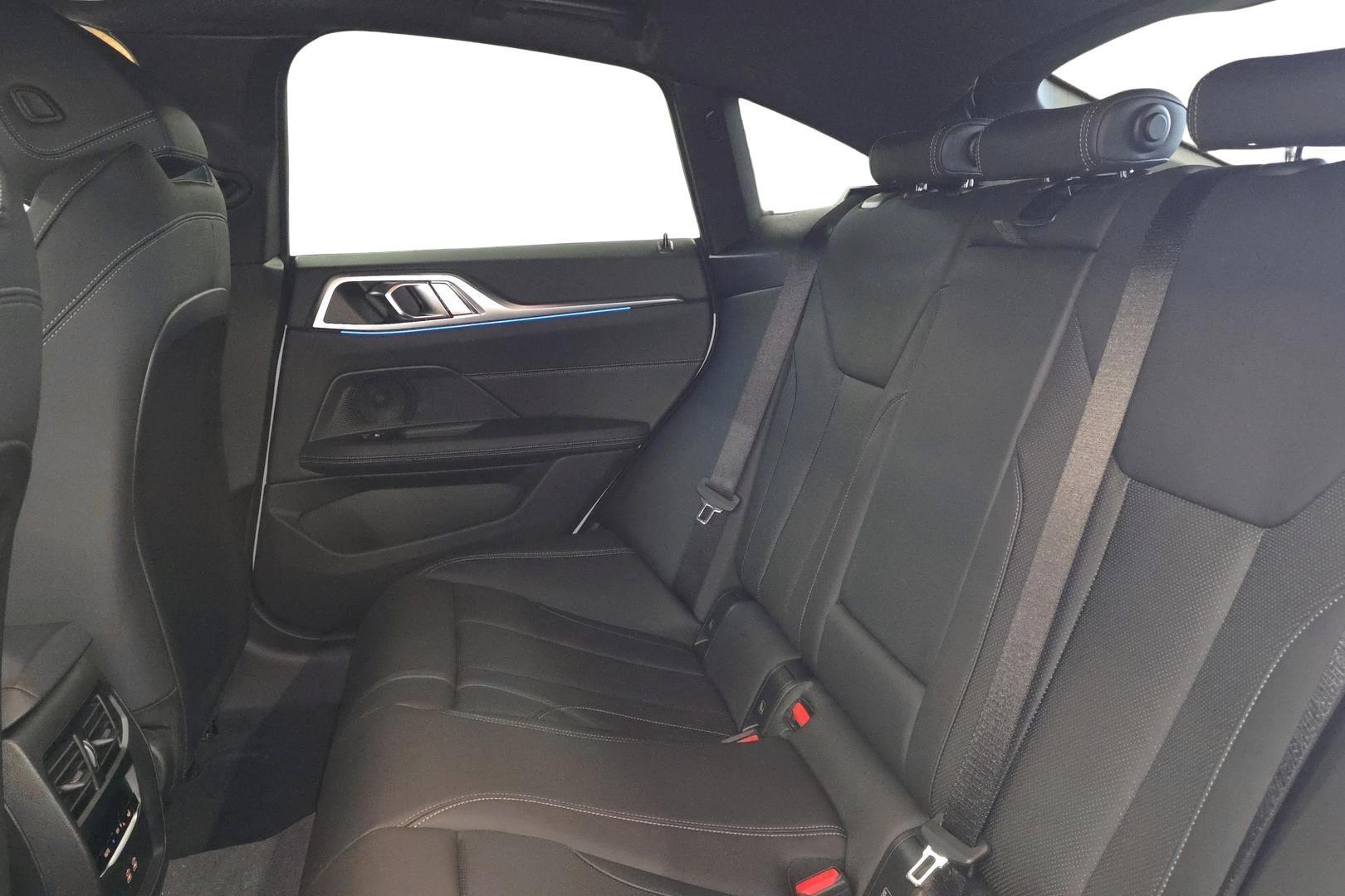 BMW i4 M60 9
