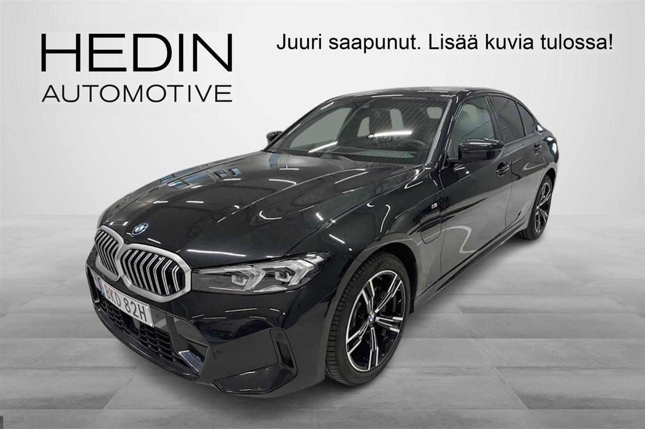 BMW 330 2026