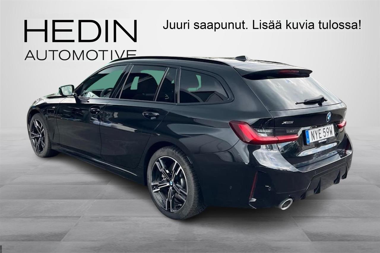 BMW 330 2026