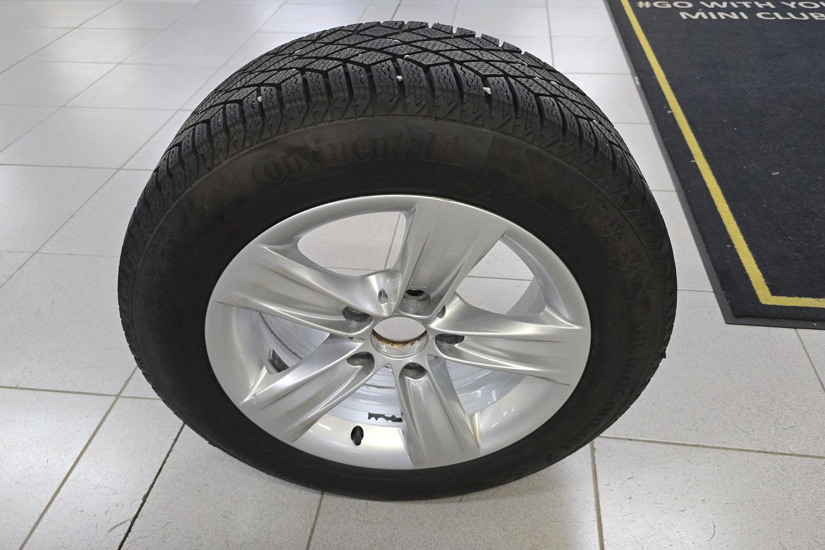 BMW 320 2013