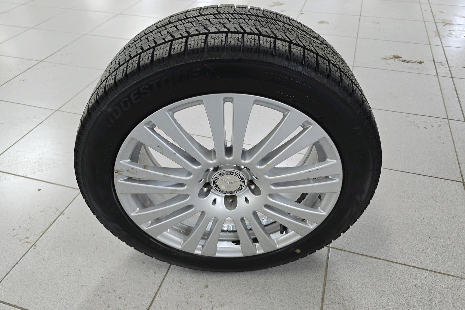 Mercedes-Benz E 2010