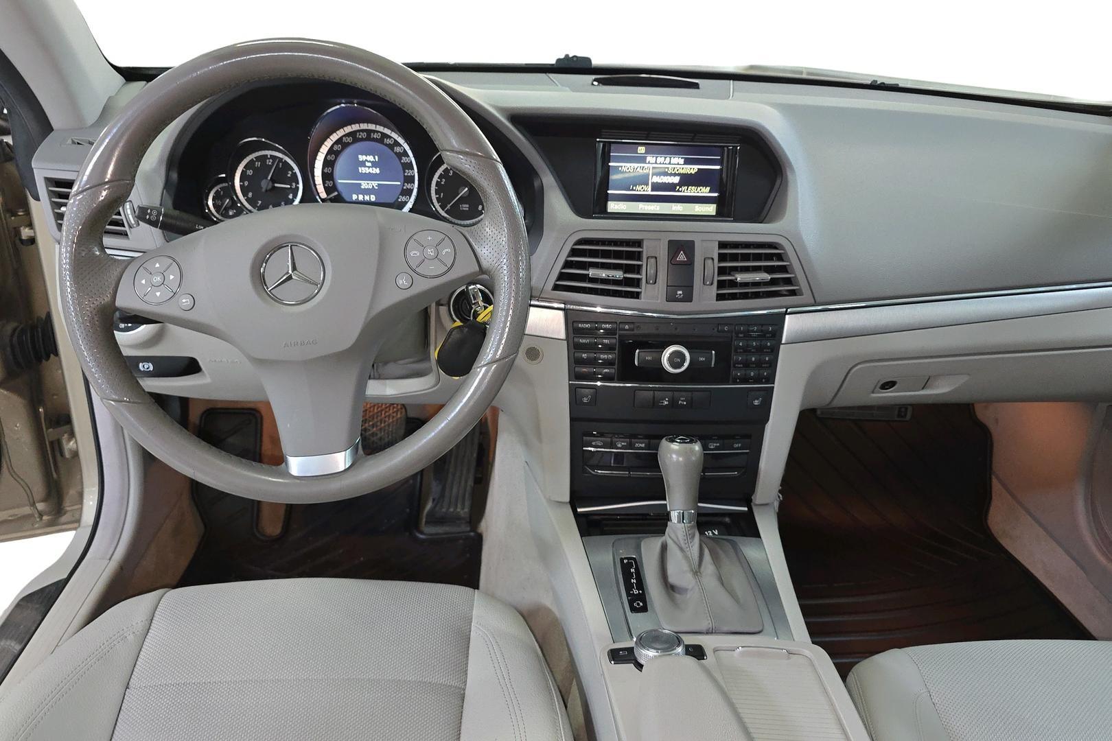 Mercedes-Benz E 2010