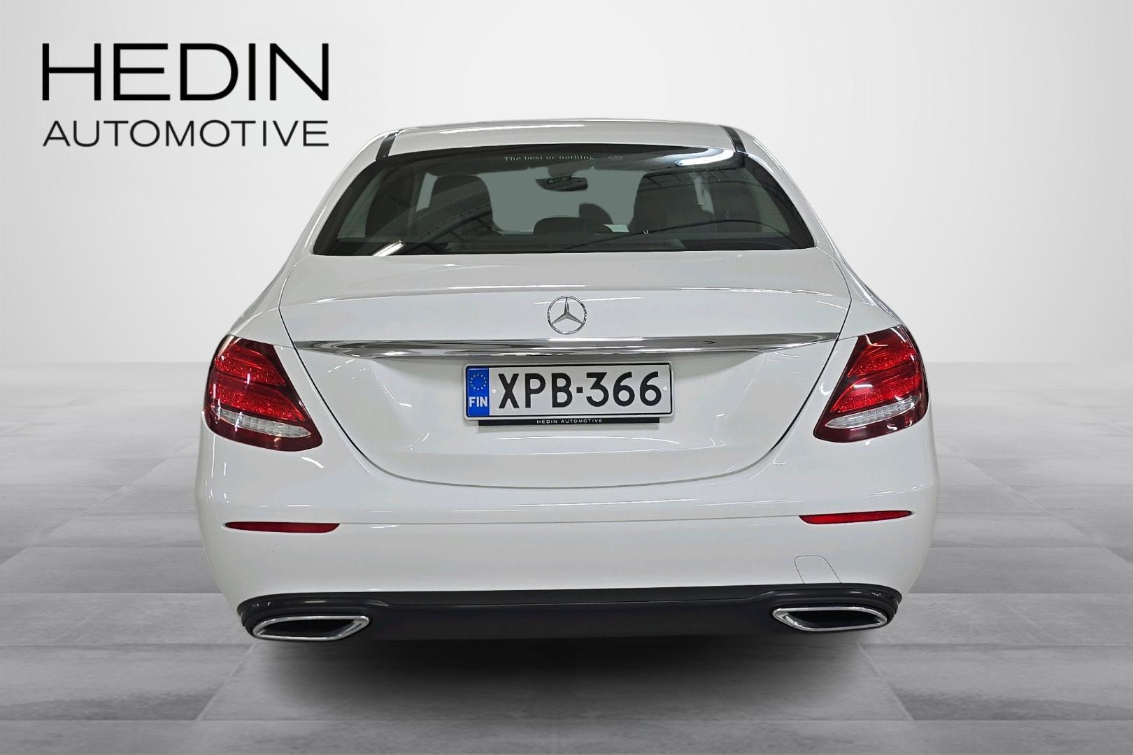 MERCEDES-BENZ E 2020