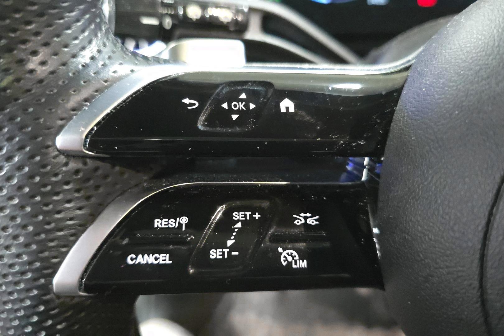 Mercedes-Benz EQE SUV 2023