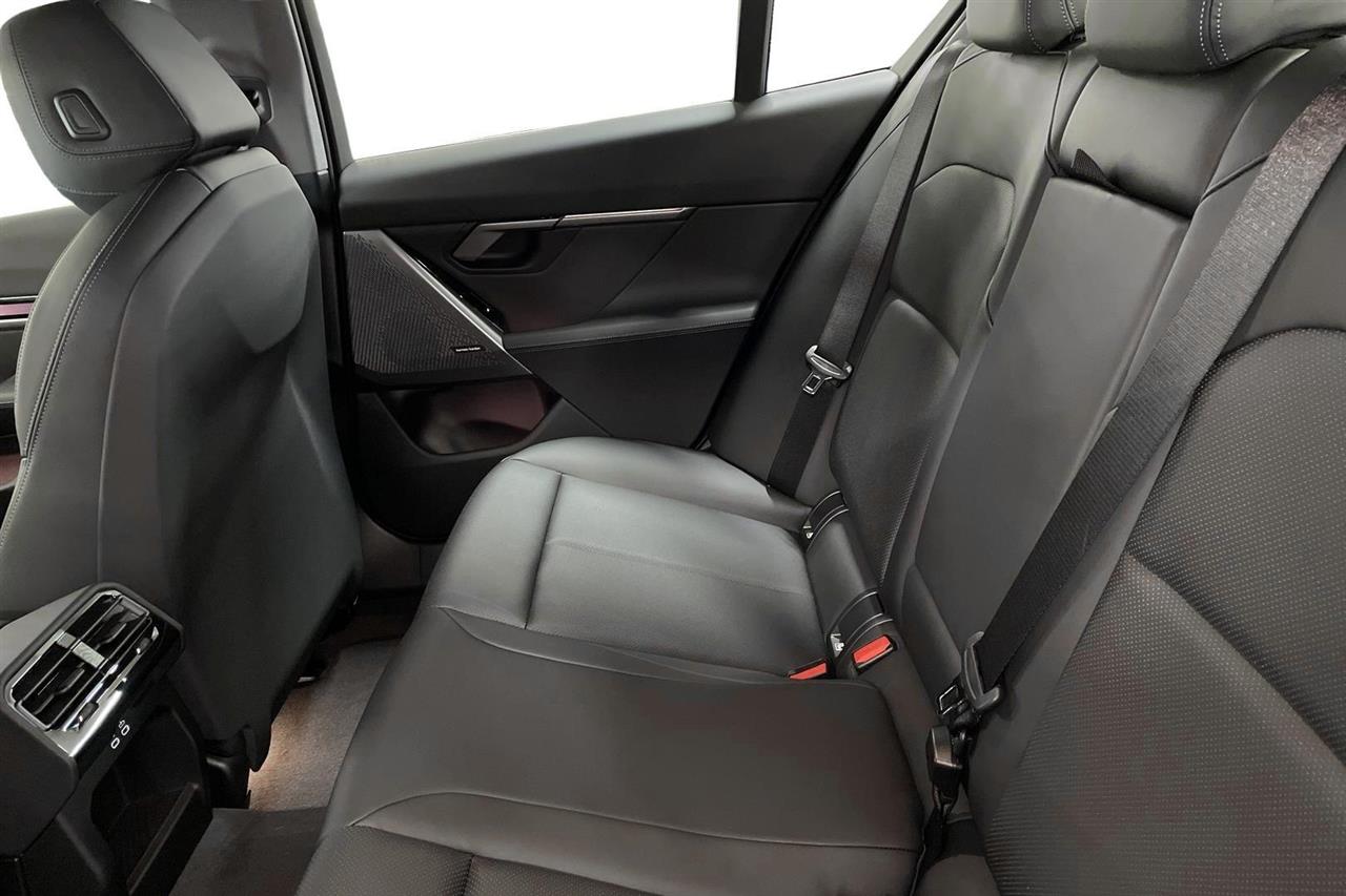 BMW i5 2025