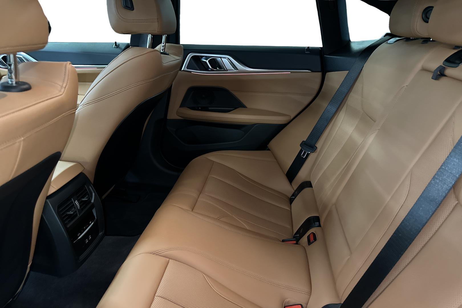 BMW i4 M60 12