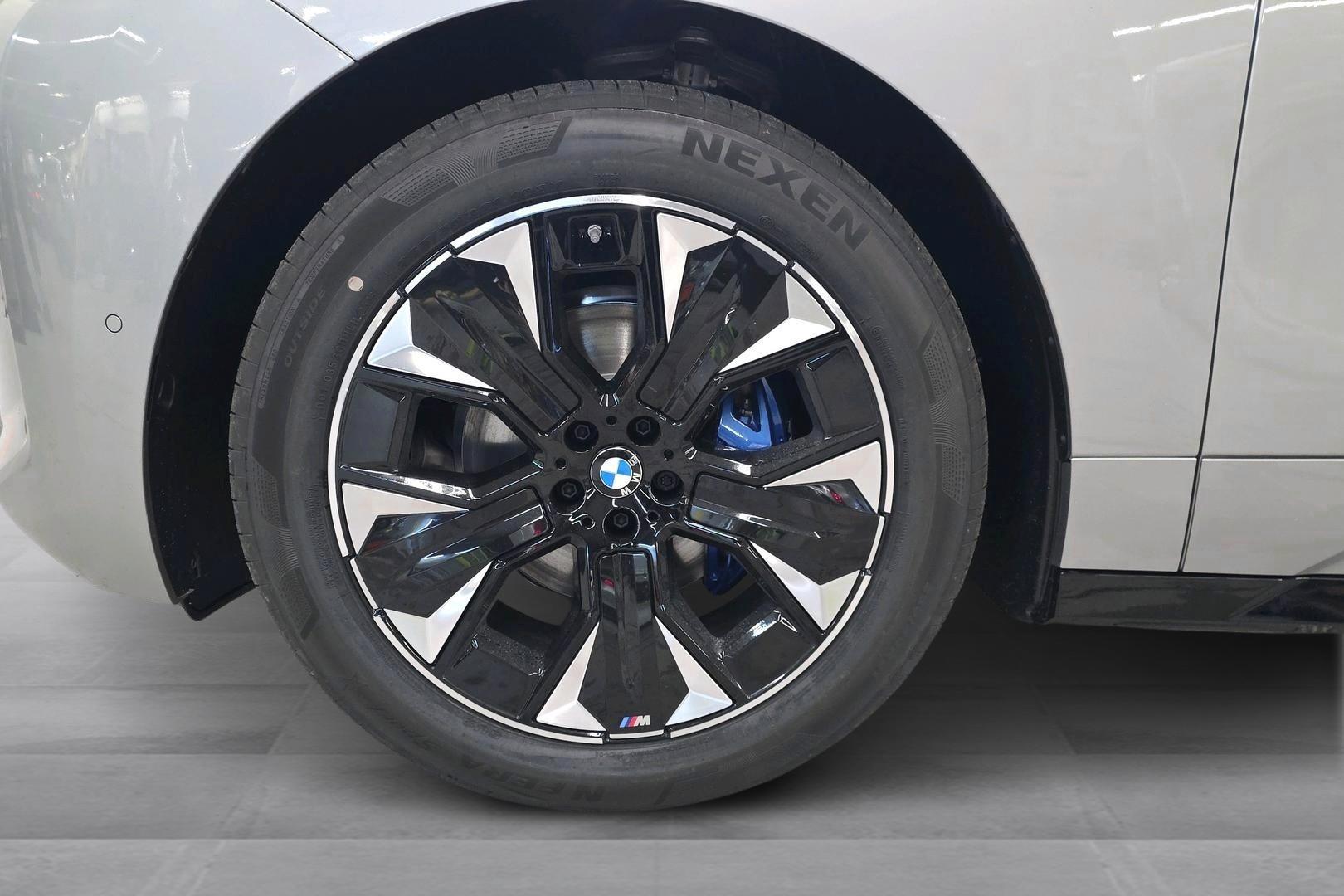 BMW iX 2026