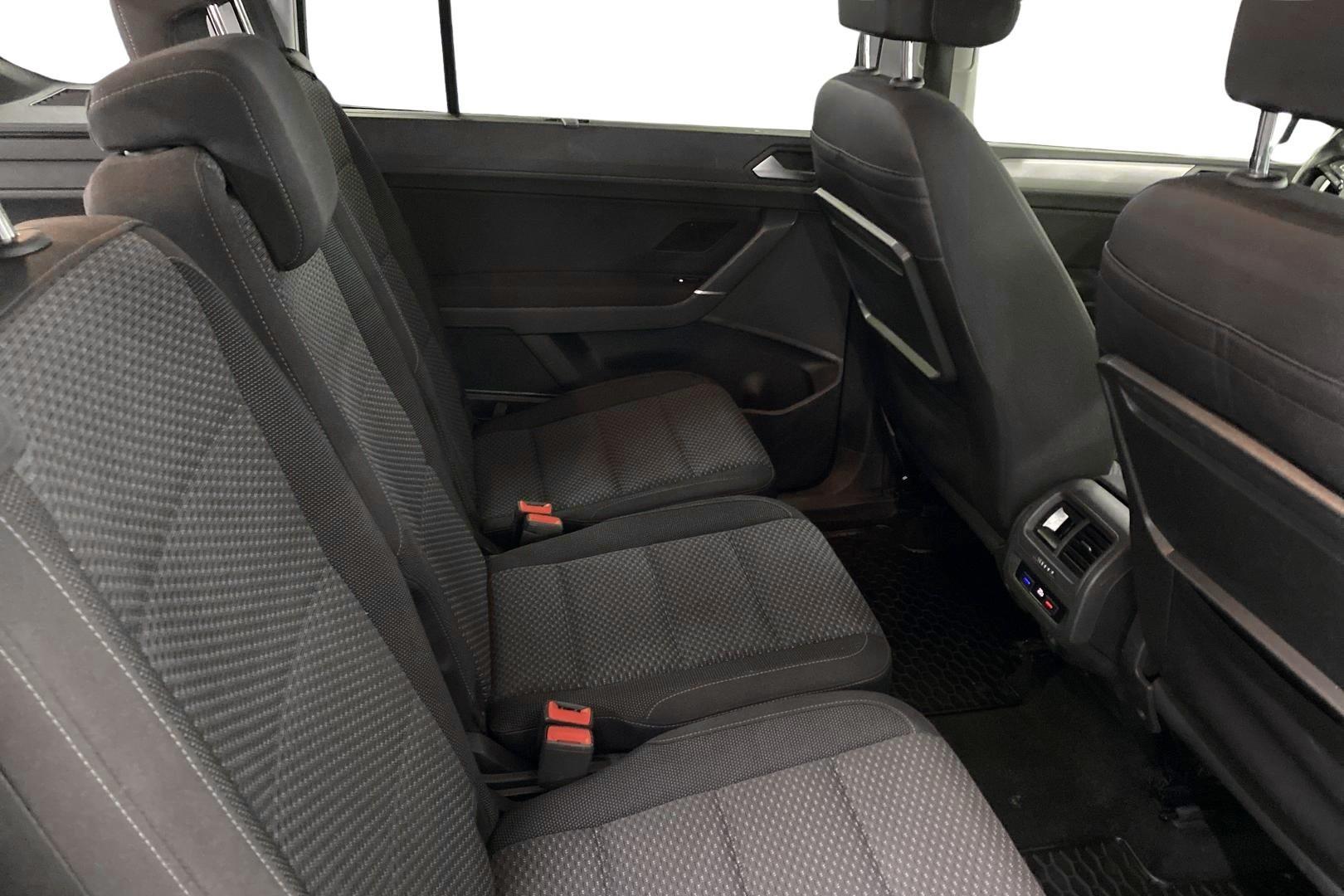 VOLKSWAGEN TOURAN 2019