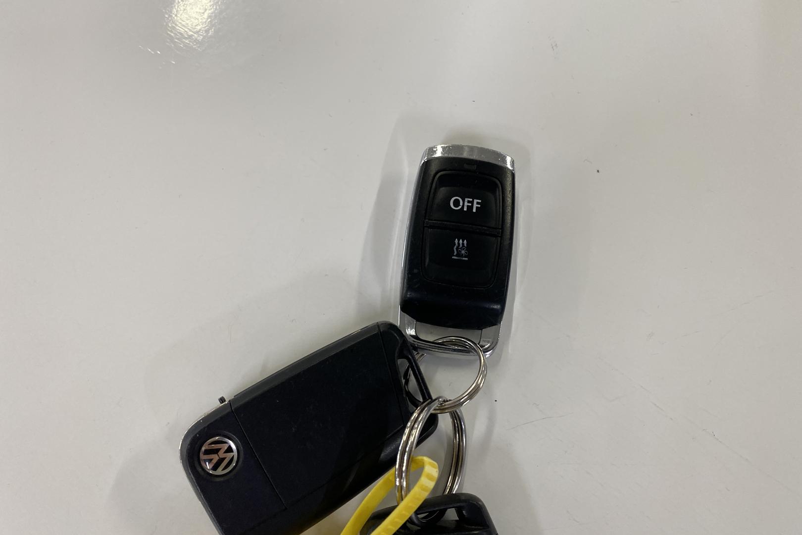 VOLKSWAGEN TOURAN 2019