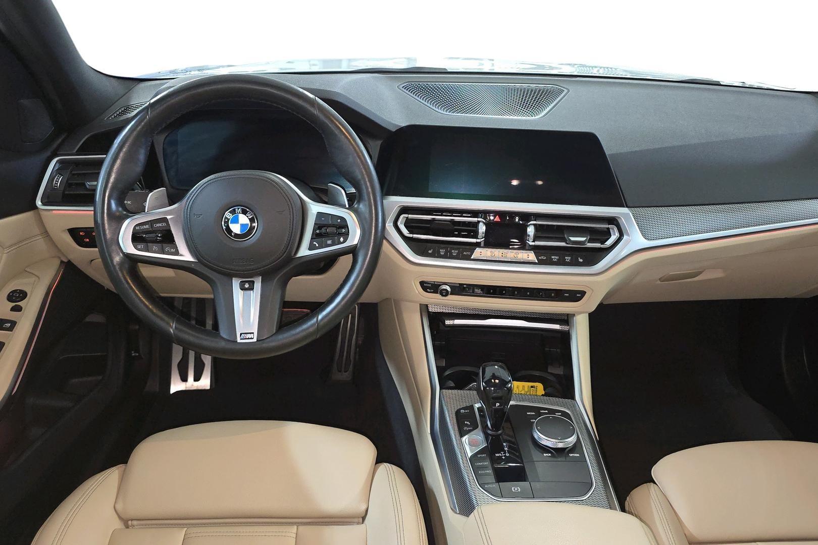BMW 330 2019