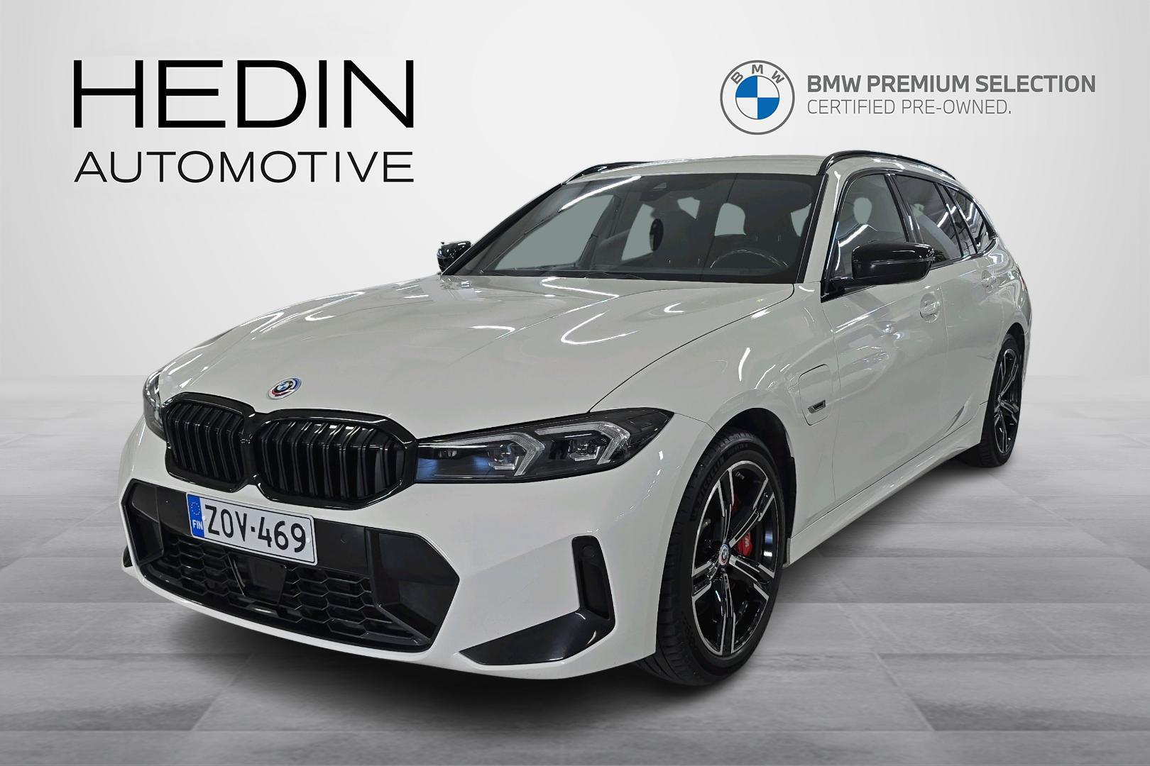 BMW 330 2023