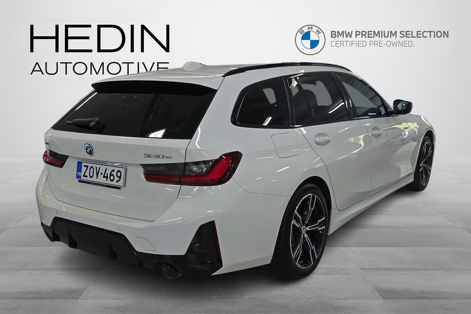 BMW 330 2023